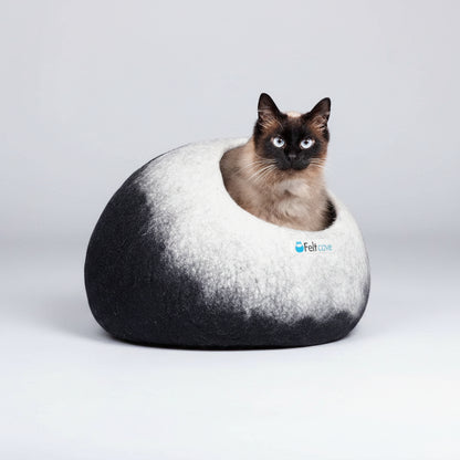 Cozy Black & White Merino Wool Cat Cave Bed - Handcrafted Hideaway for Indoor Cats, Washable & Perfect Gift for Your Furry Friend!